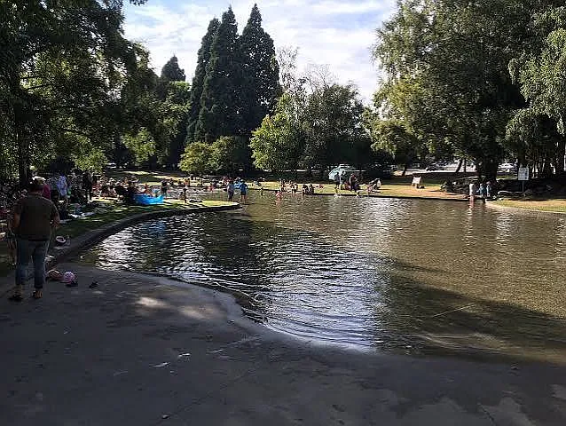 Green Lake wading pool is a short walk - about 3 blocks.