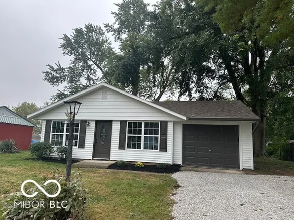 305 Holiday Dr, Attica, IN 47918