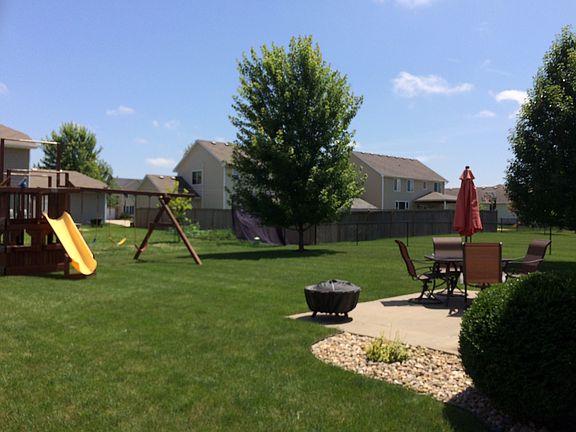 4th image of 555 SE Carefree Ln