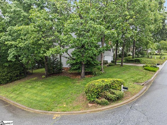 3rd image of 506 Neely Farm Dr