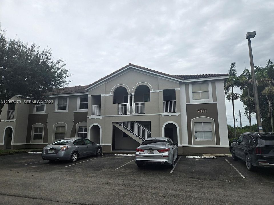 1st image of 2637 SE 16th Ter Unit 101