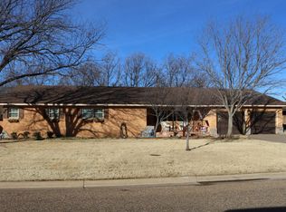 1305 Borger St, Plainview, TX 79072