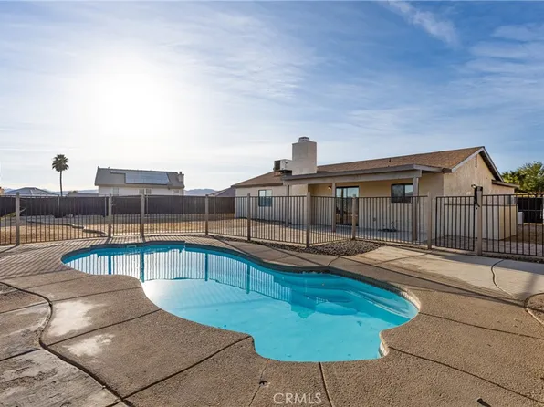 1125 Teton Dr, Barstow, CA 92311