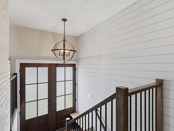 5th image of 2330 Rosewood Ave