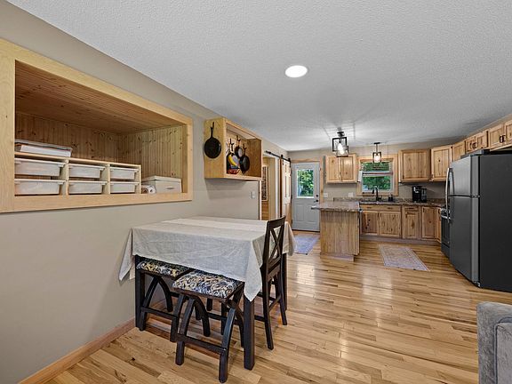 4th image of 350 3rd Ave NW