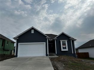 3926 NW 95th St, Kansas City, MO 64154
