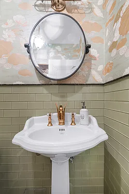 Sold by Compass | media 16