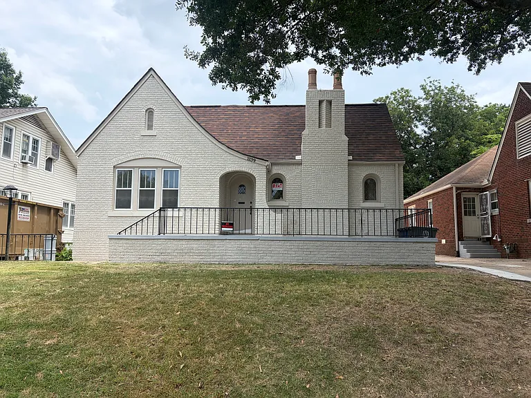 1139 S Evanston Ave — Photo 10