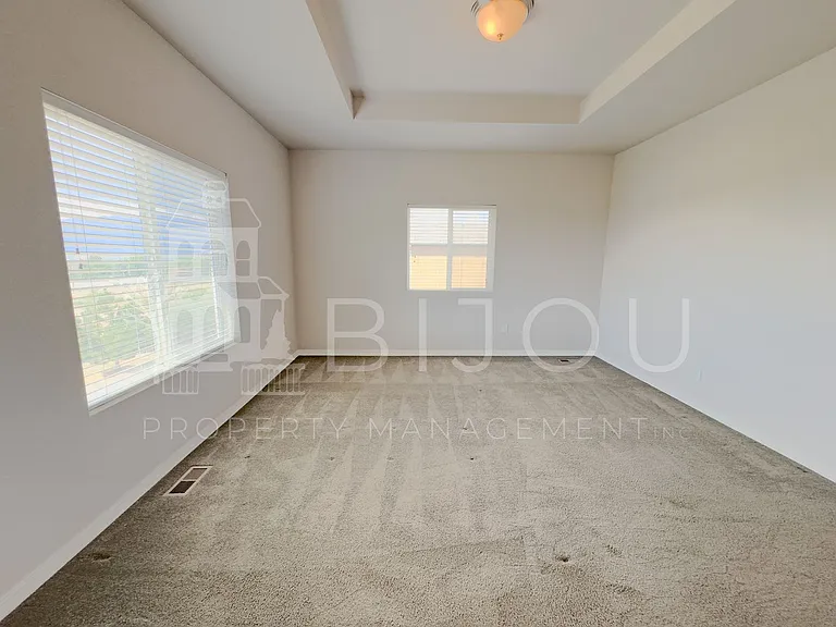 3760 Scott Ln — Photo 10
