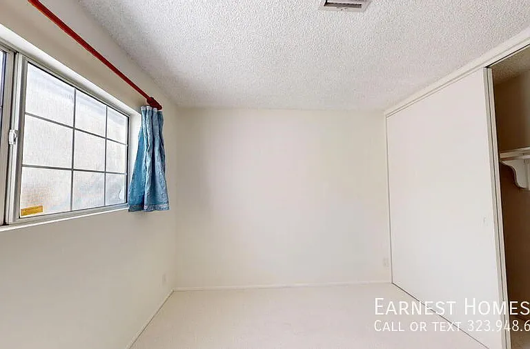 14920 Hesby St — Photo 22
