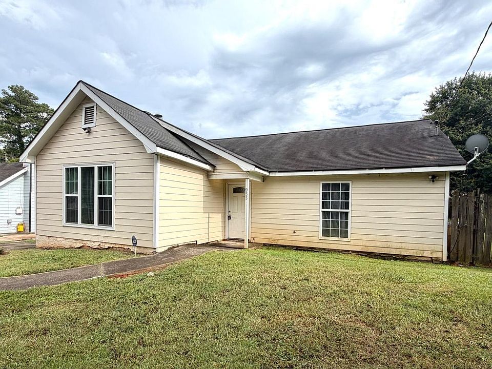 1st image of 955 Pinecrest Dr