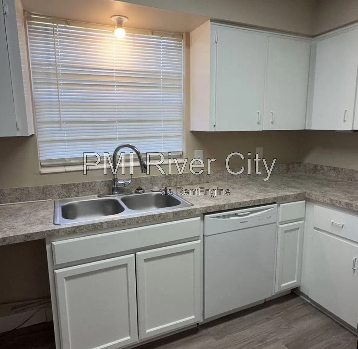 3 bed, 2.0 bath, 1320 sqft, $1,600 — Photo 3