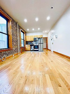 1st image of 324 E 52nd St APT 5C