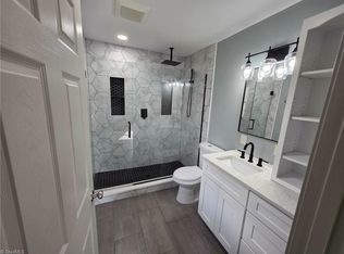 5285 E Holly Grove Rd, Thomasville, NC 27360