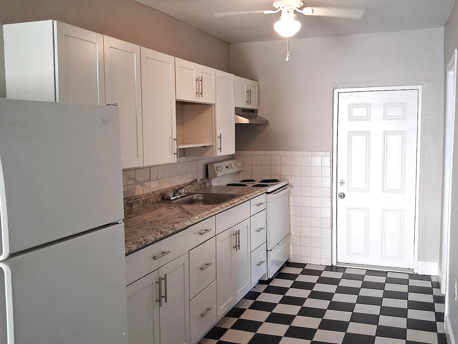 16860 Juanita Avenue - D — Photo 1