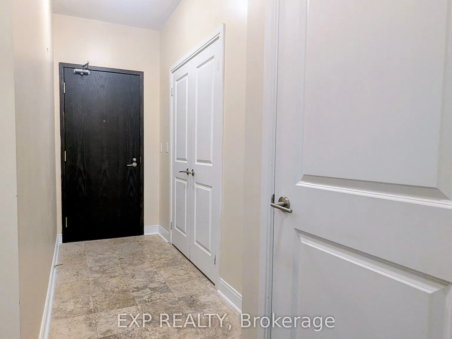2 bed, $2,800 — Photo 3