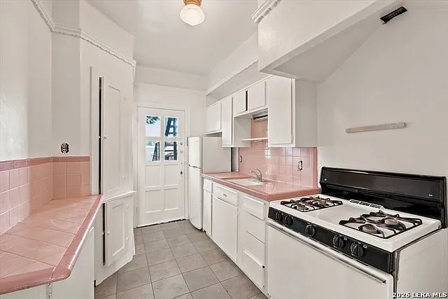412 Club Dr #1 — Photo 7