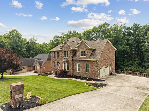 4th image of 38 Palisades Pkwy