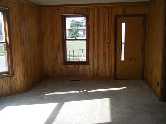 LR opposite side looking back