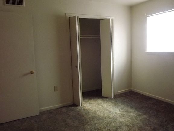 5th image of 307 Sunset Ln APT 3