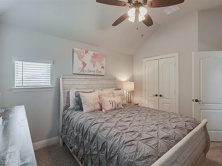 2210 Moon Dance Ln — Photo 13