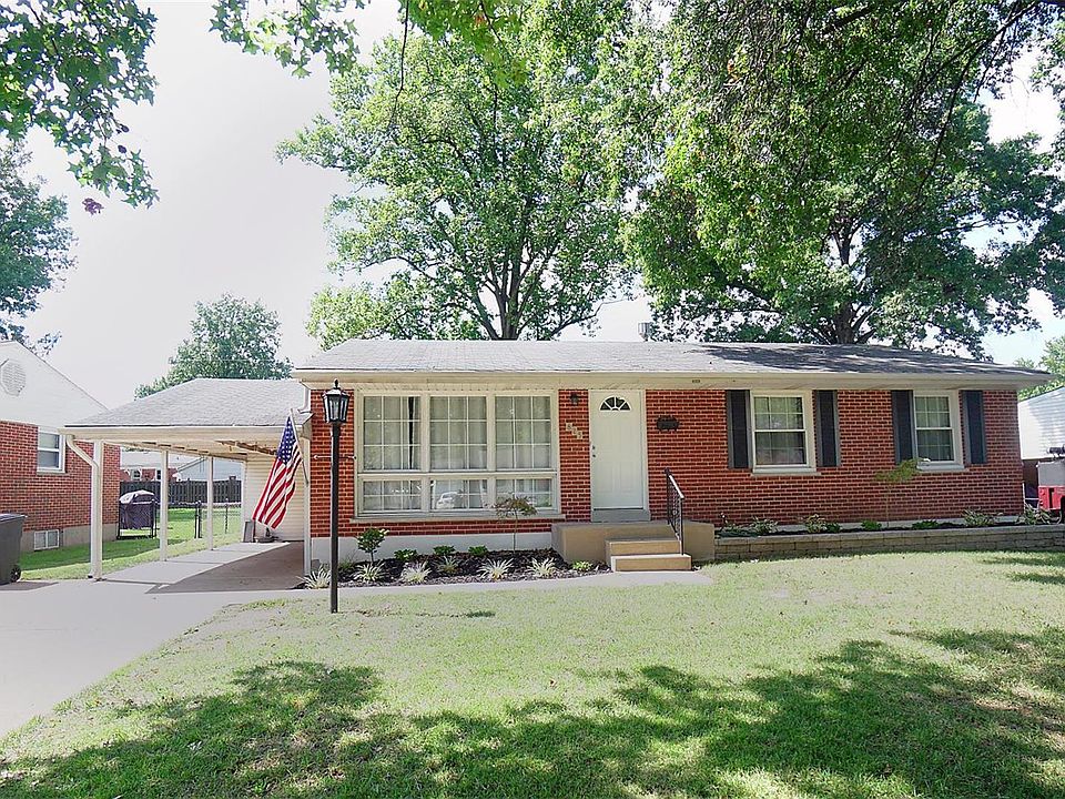 1st image of 825 Saint Brendan Ln