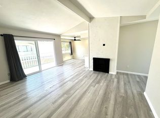 17131 Harbor Bluffs Cir APT C, Huntington Beach, CA 92649
