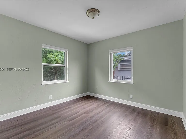 421 NW 105th St — Photo 12