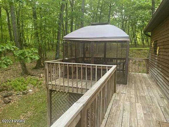 5th image of 236 Whippoorwill Dr