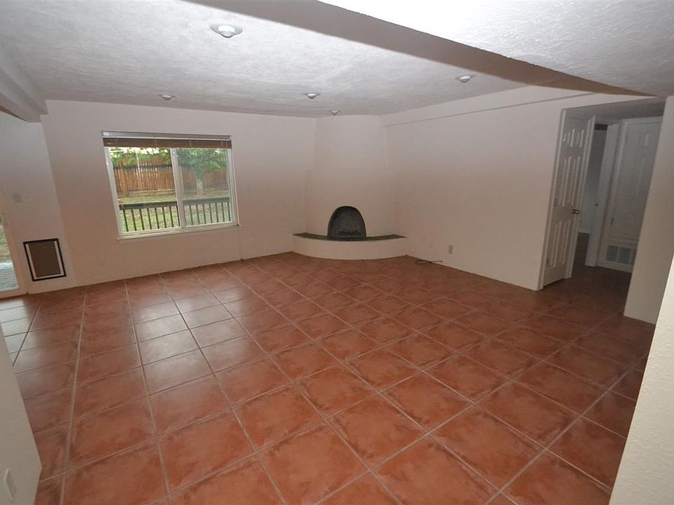 1st image of 2905 Camino Esquinas