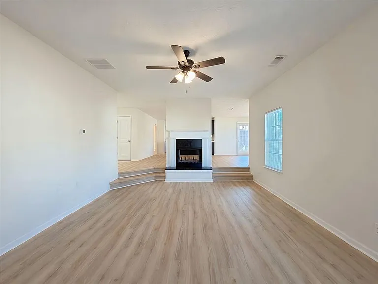 2770 Austin Ridge Dr — Photo 10