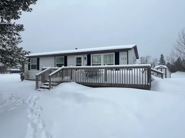 324 W 9th Ave, Sault Sainte Marie, MI 49783