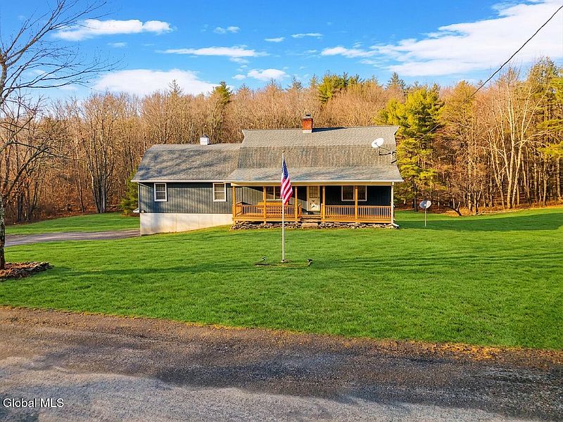 2nd image of 260 Kniskern Road