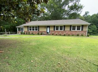 1436 Oakland Rd, Farnham, VA 22460
