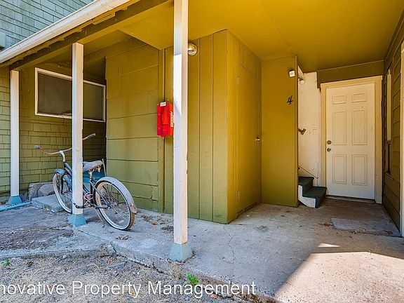 2nd image of 2231 24th Ave APT 4