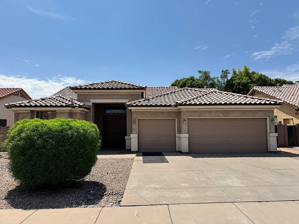2821 E Stottler Ct