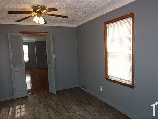 4th image of 17600 Sorrento St