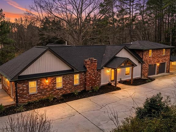 2nd image of 4911 Lower Jersey Rd