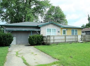 1220 E 1st St, Greenfield, IN 46140