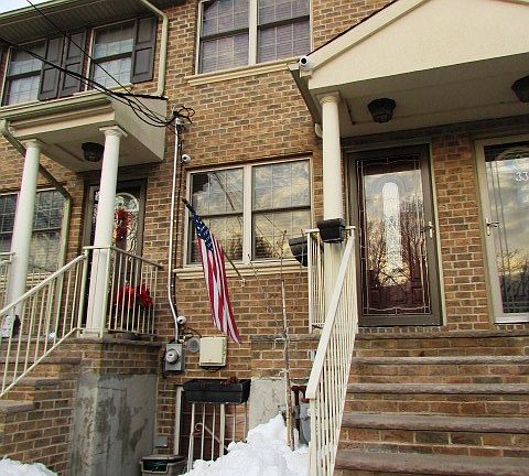 2nd image of 31 Justin Ave