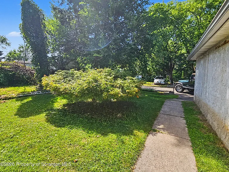 828 Cedar Ave #1 — Photo 13