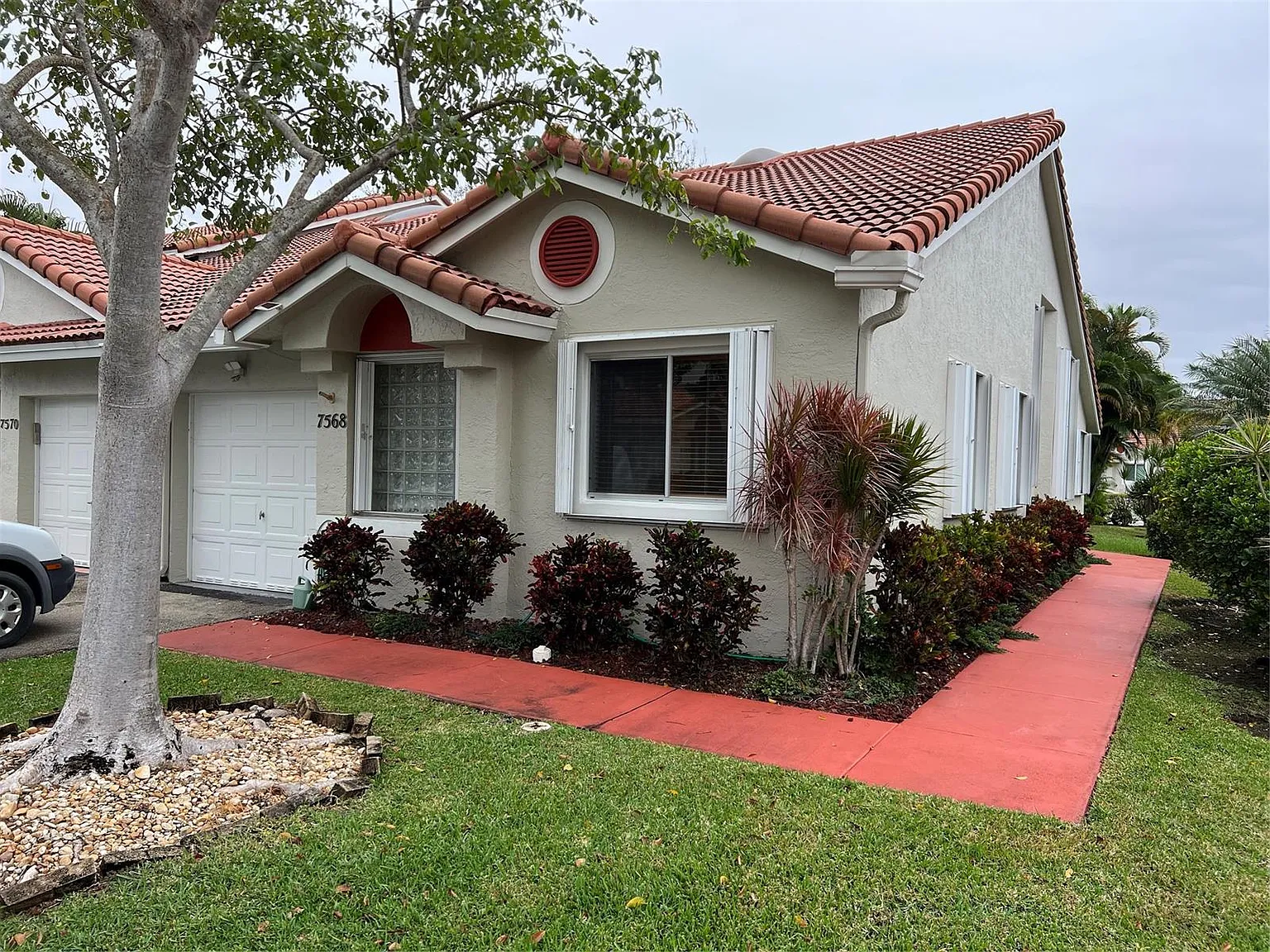 3 bed, 1469 sqft, $2,900 — Photo 1