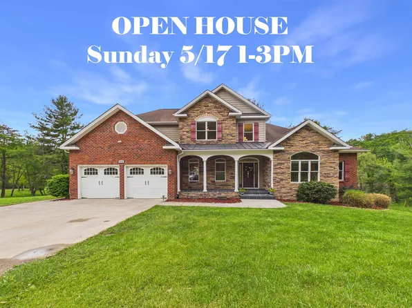 212 Bishop Rd, Blacksburg, VA 24060