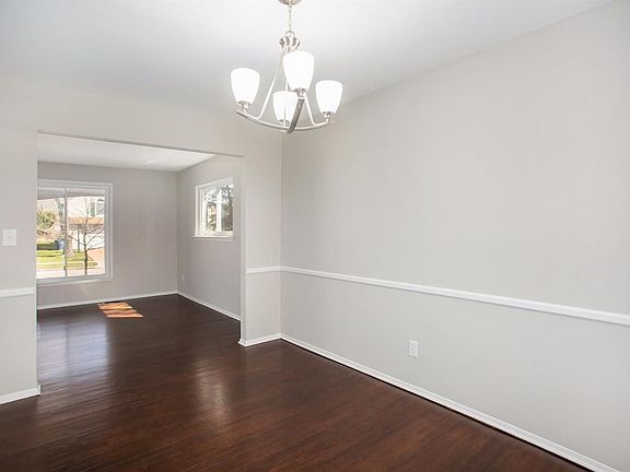 5th image of 2435 Antietam Dr