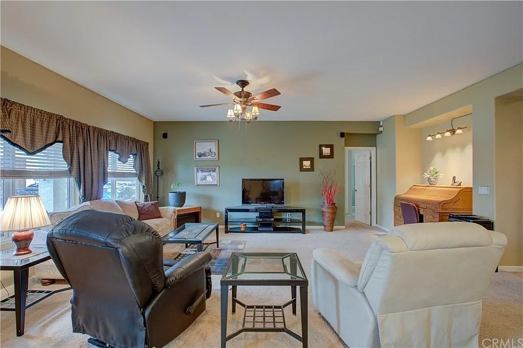Building Photo - 1411 Esplanade Dr