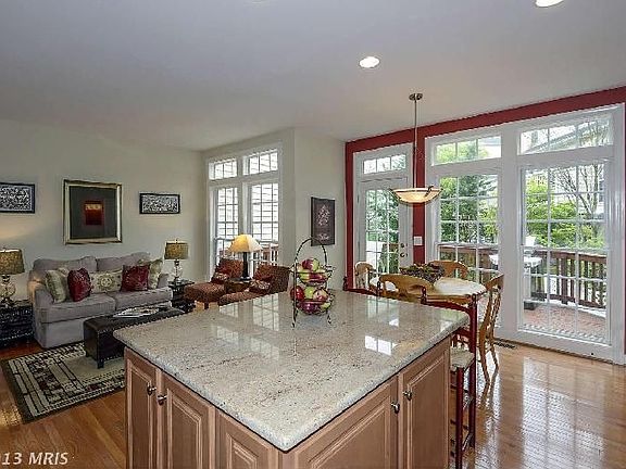 5th image of 6927 Inlet Cove Dr