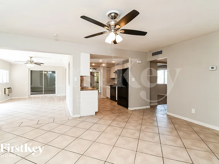 3238 S Evergreen Rd — Photo 6