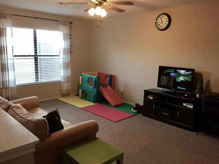 2nd Floor Loft Area
