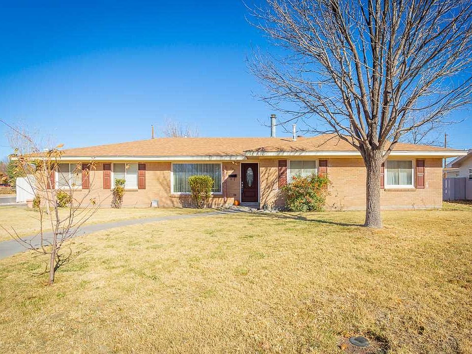 1st image of 205 Linda Cir