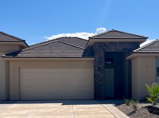 727 Middle Creek Dr, Washington, UT 84780